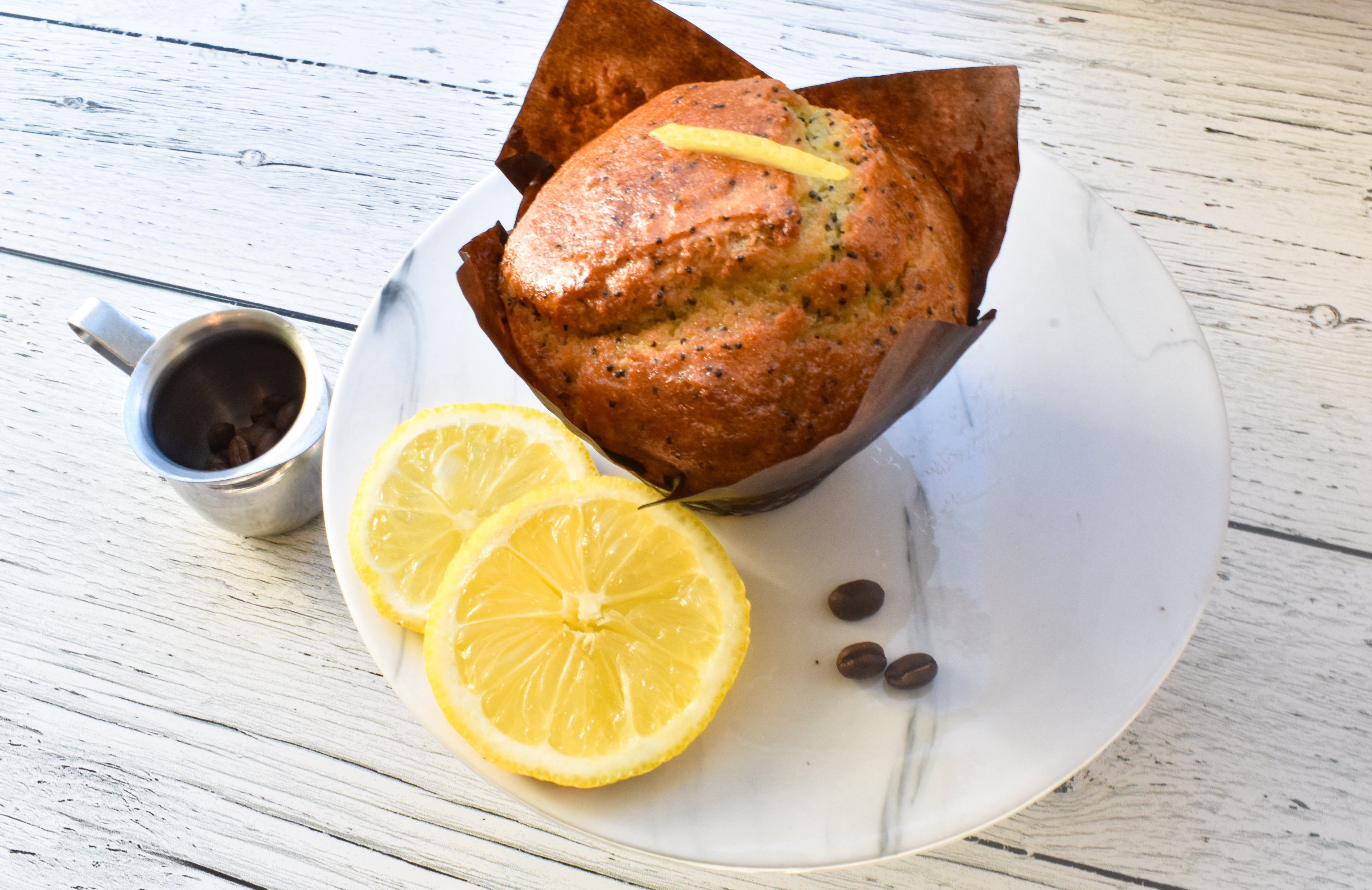 Paleo Lemon Poppyseed Muffin